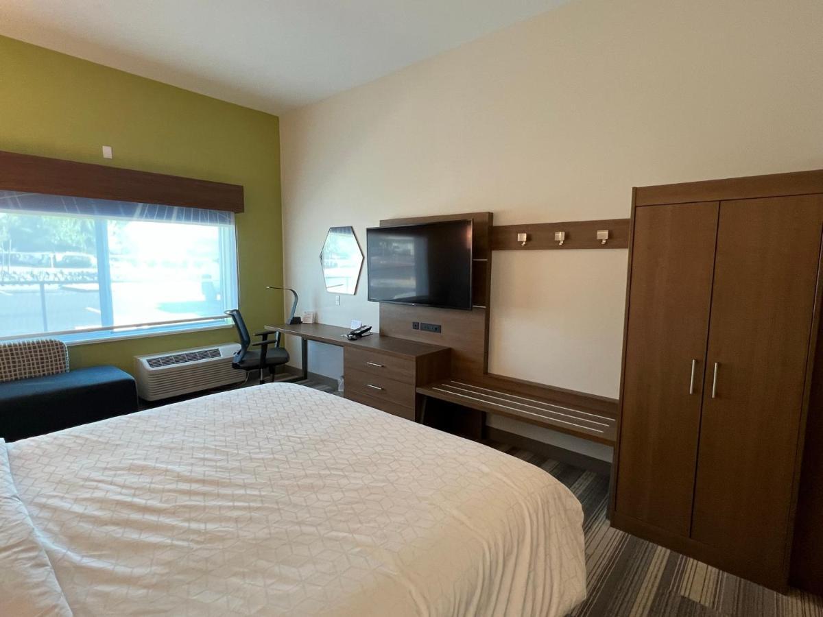 Holiday Inn Express & Suites - Ukiah By Ihg Екстер'єр фото