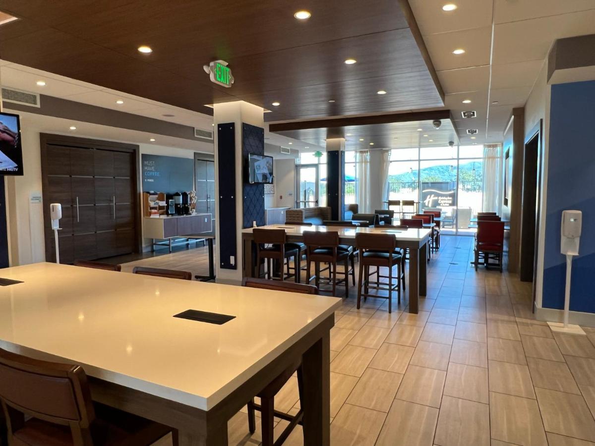 Holiday Inn Express & Suites - Ukiah By Ihg Екстер'єр фото
