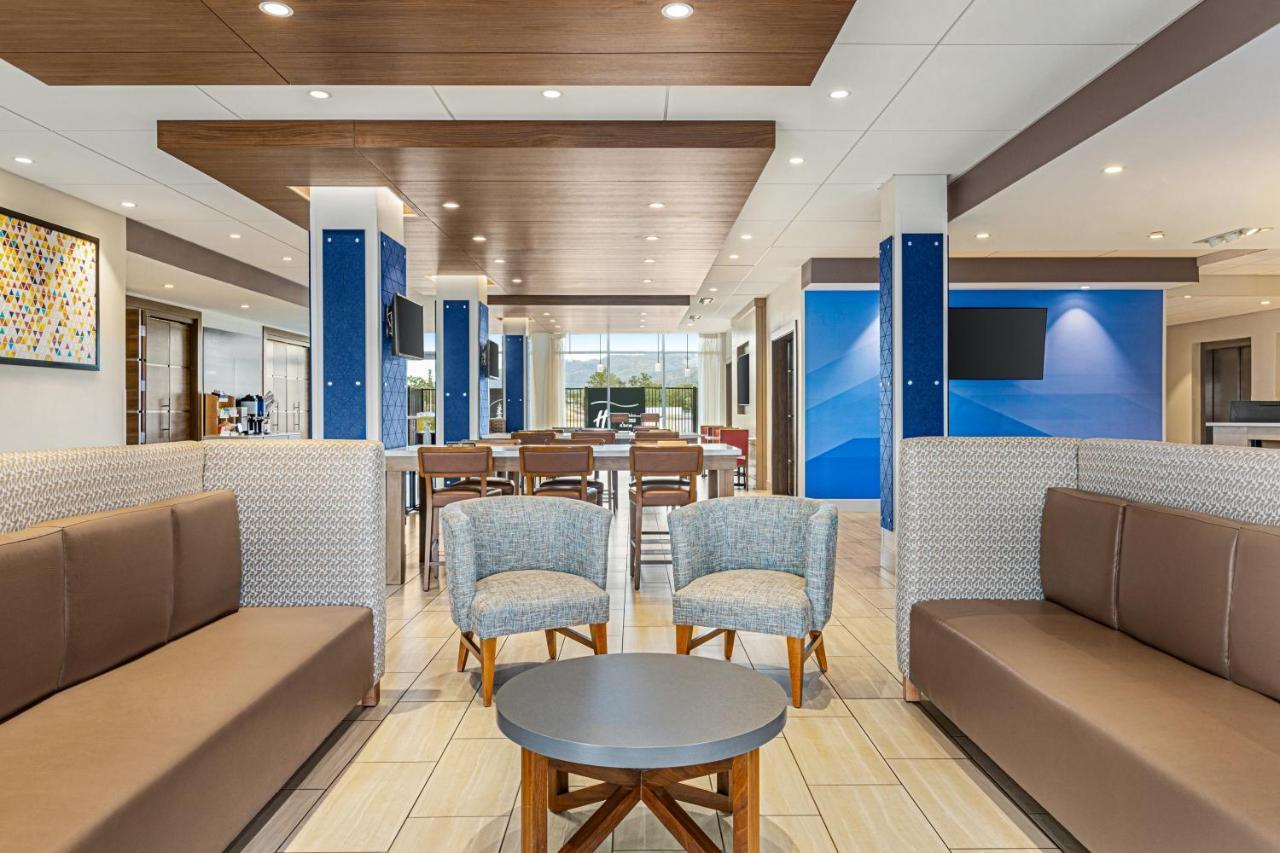 Holiday Inn Express & Suites - Ukiah By Ihg Екстер'єр фото