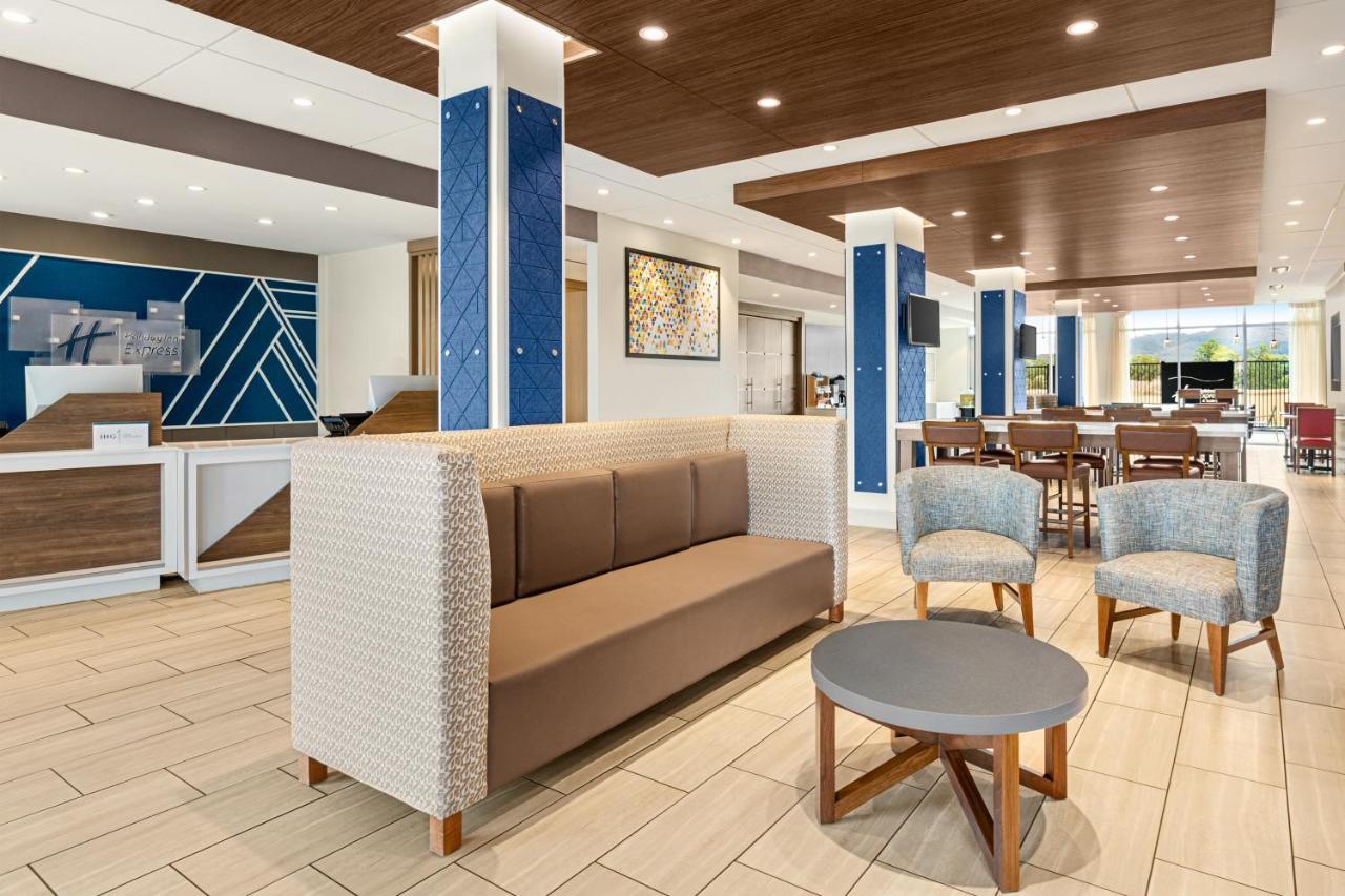 Holiday Inn Express & Suites - Ukiah By Ihg Екстер'єр фото