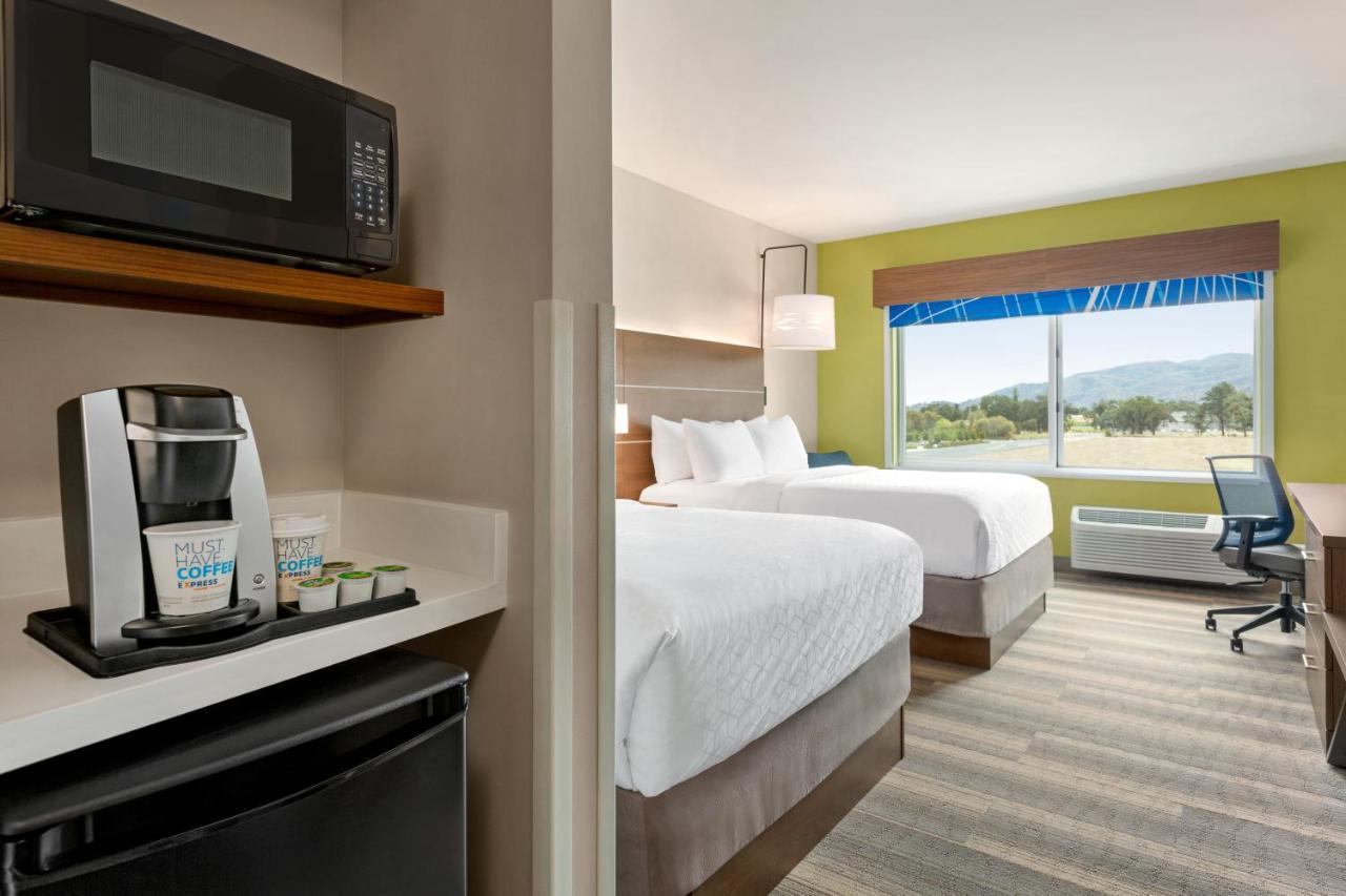 Holiday Inn Express & Suites - Ukiah By Ihg Екстер'єр фото