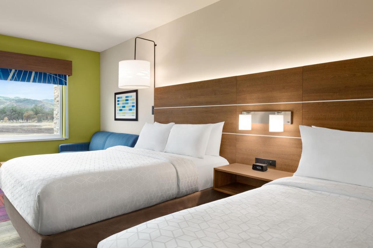 Holiday Inn Express & Suites - Ukiah By Ihg Екстер'єр фото