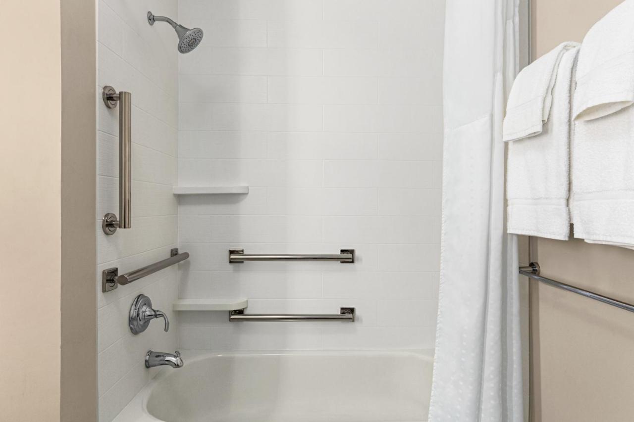 Holiday Inn Express & Suites - Ukiah By Ihg Екстер'єр фото