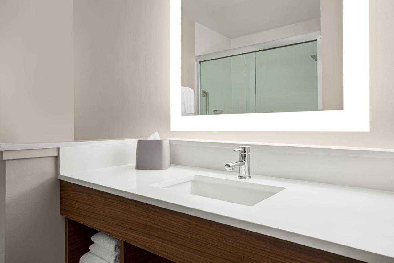 Holiday Inn Express & Suites - Ukiah By Ihg Екстер'єр фото